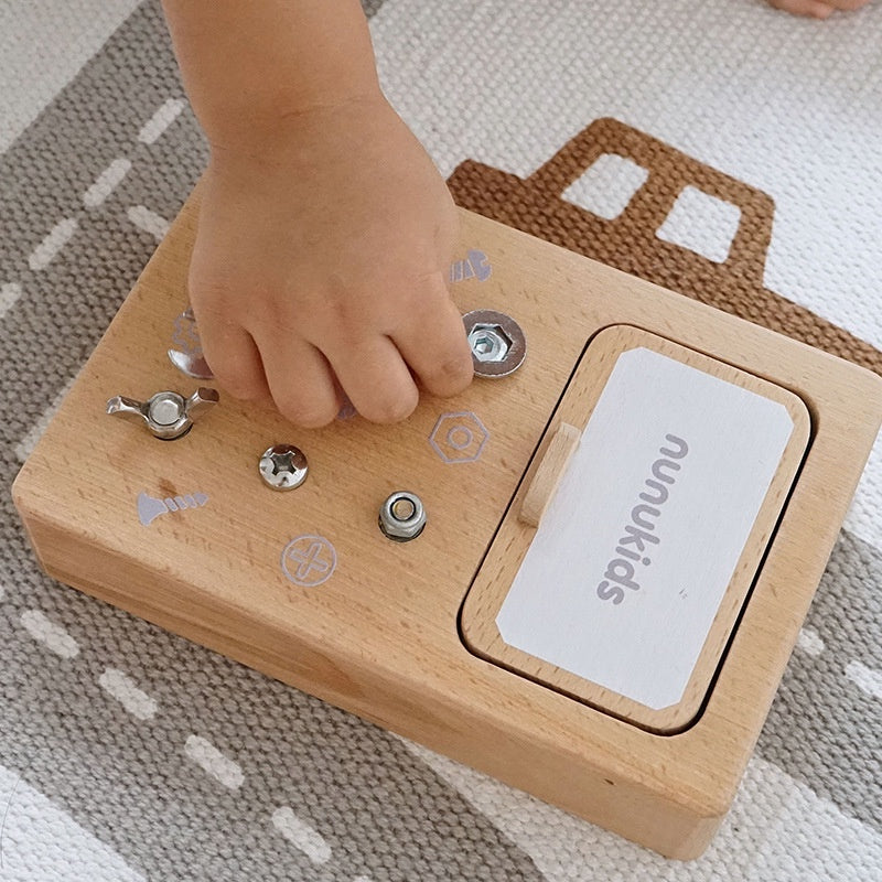 nunukids Busy Screwdriver