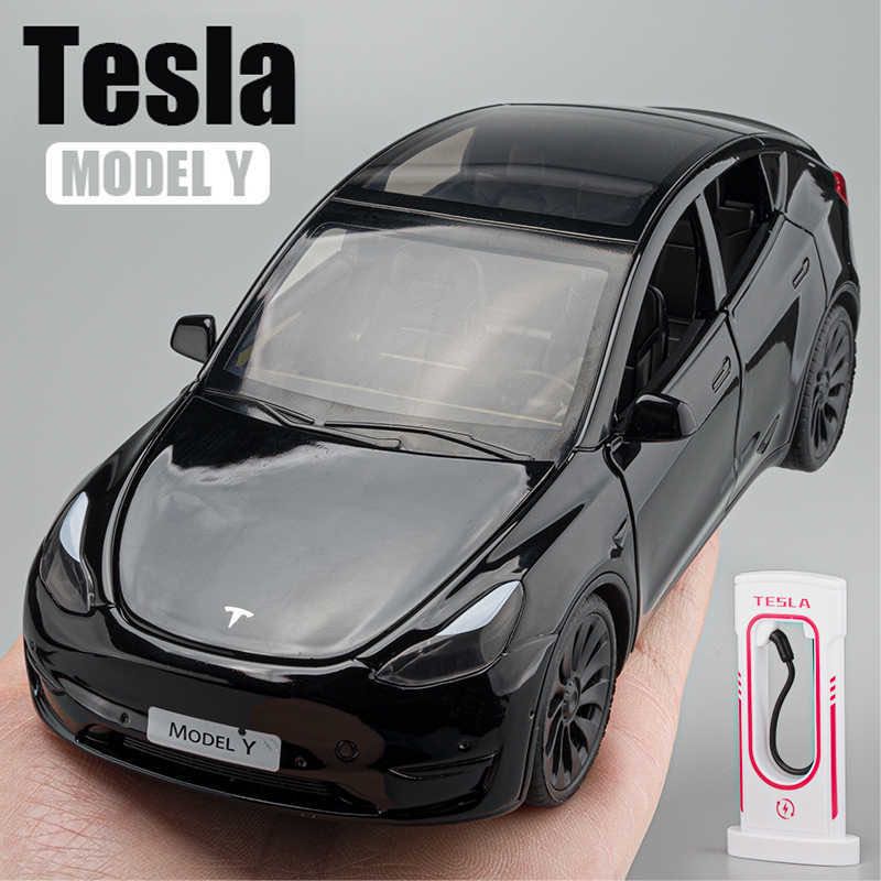 Tesla Model Y 1:24 Pull BackToy Car with Lights and Music
